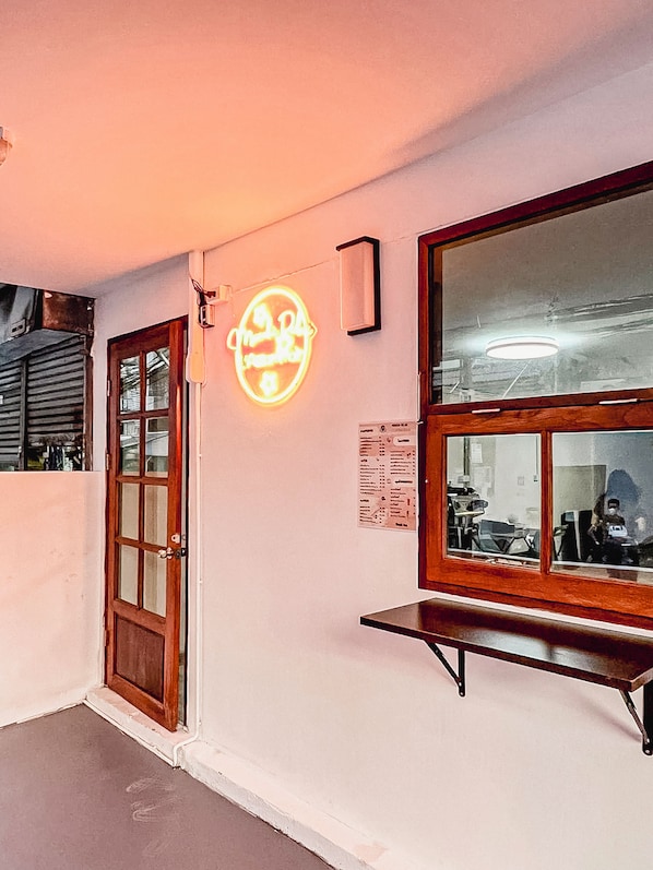Cafe