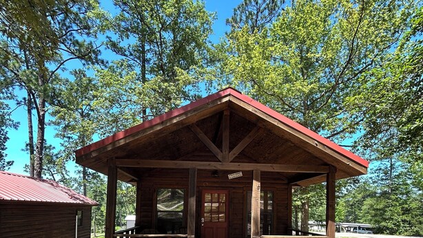 Exterior - Cozy cabin on the water (Jasper)