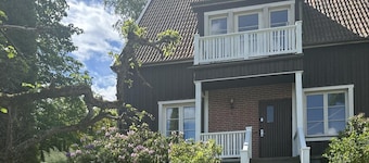 Stockholm - 5-beds - Sleeps 12 - Garden