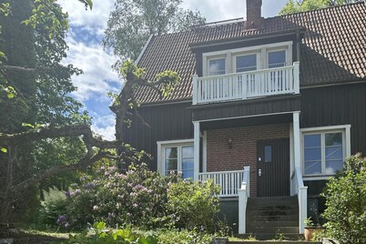 Stockholm - 5-beds - Sleeps 12 - Garden