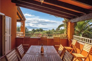Outdoor dining - 10 people sea view villa with pool in the south part of Corsica (Olmeto, Abbartelo)