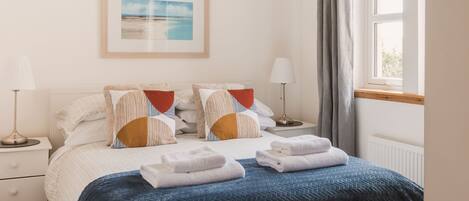 Apartment | 2 Schlafzimmer, Bügeleisen/Bügelbrett, kostenloses WLAN, Bettwäsche