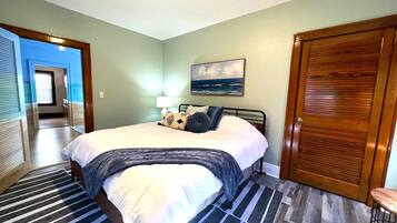 2 chambres, fer et planche à repasser, Wi-Fi gratuit, draps fournis