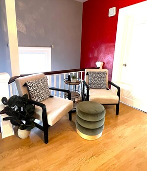 Interior - Downtown Sandusky - walk to everything! (Sandusky)