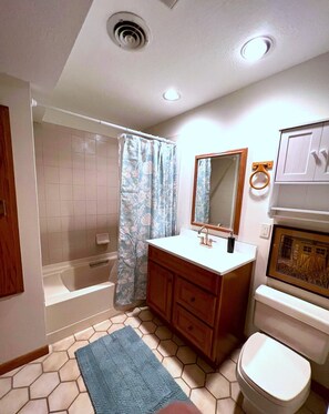 風筒、提供毛巾、番梘、洗頭水