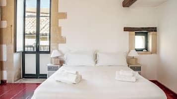 Apartment, Sea View | 2 bedrooms, free WiFi