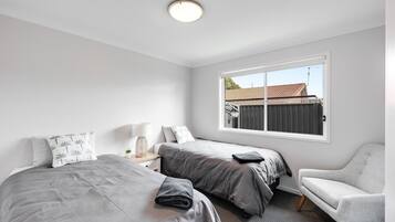 2 bedrooms, Internet