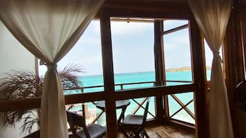 Chambre Quadruple, balcon, vue mer