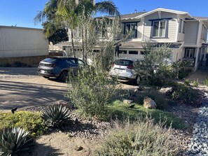 Property grounds - Action Sports House - Encinitas (Encinitas)