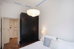 Apartment | Wardrobe - Santa Chiara Apartment  (Genoa)