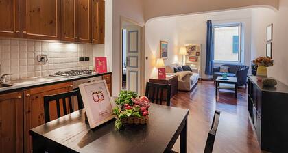 Santa Chiara Apartment