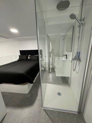 1 makuuhuone, silitysrauta/-lauta, Wi-Fi, vuodevaatteet