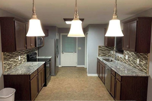 Micro-ondes, four, plaque de cuisson, lave-vaisselle