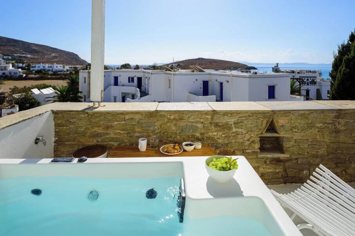 Deluxe Suite, Balcony, Partial Sea View
