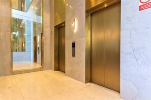 Basic Apartment | Interior