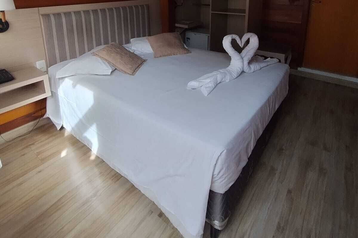 Wifi gratis y ropa de cama 