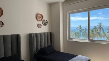 Departamento Confort, 2 habitaciones, vista a la ciudad | 2 habitaciones, tabla de planchar con plancha y wifi gratis