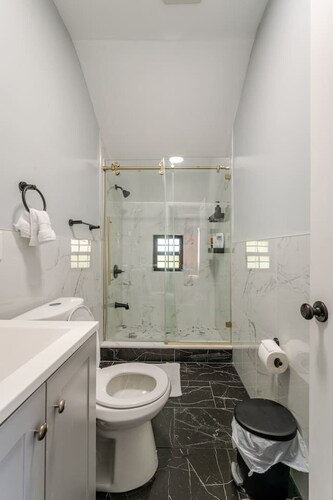 Modern 3 Bed House in Black Rock
