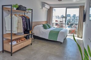 1 bedroom, desk, WiFi, bed sheets - Céntrico Studio Para 2 Personas (Buenos Aires)