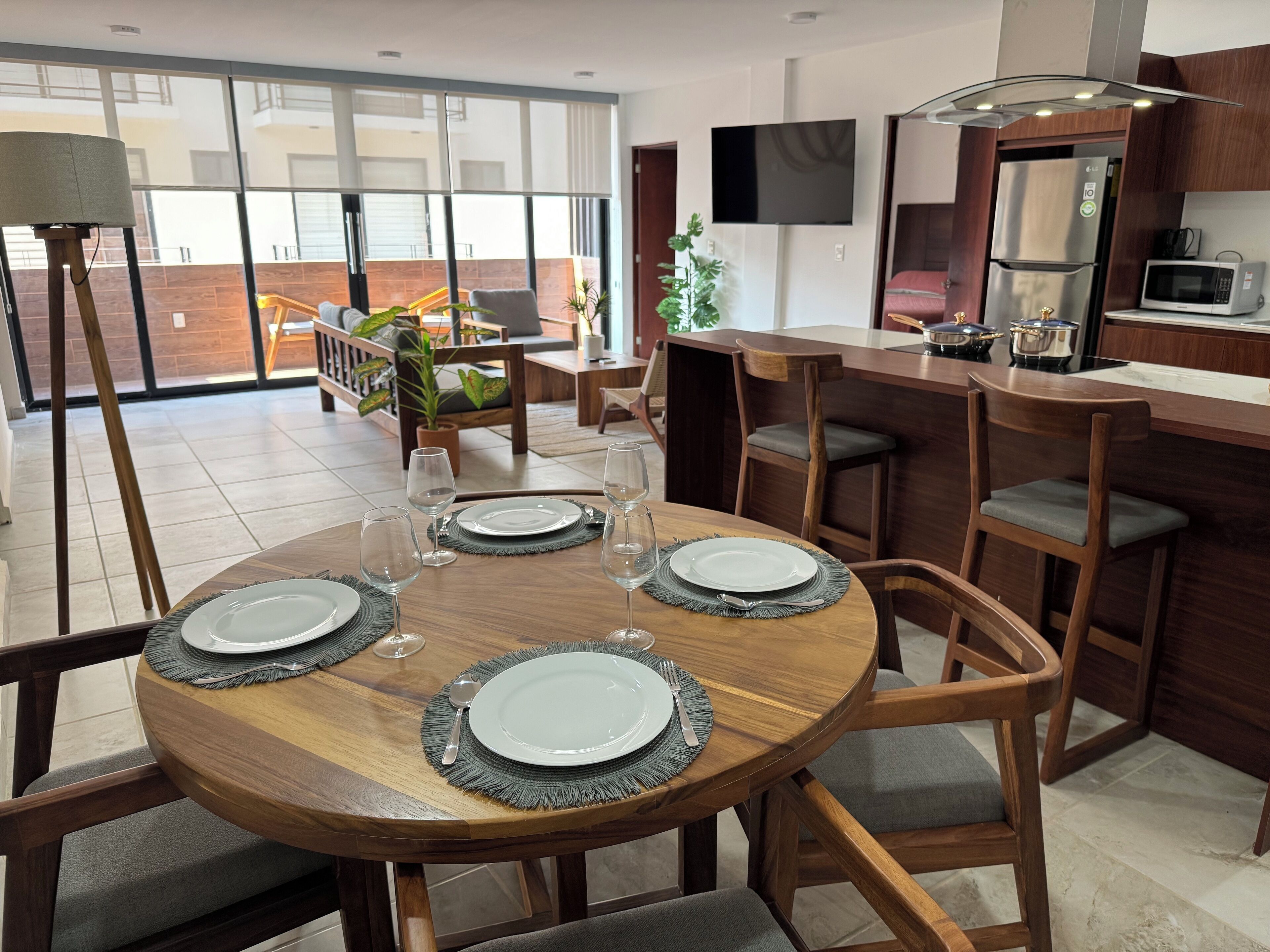 Standard Apartment | In-room dining