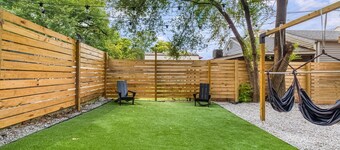 Bourbon trail spacious house that sleeps 8 with a fun yard & is newly renovated!