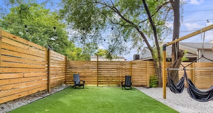 Bourbon trail spacious house that sleeps 8 with a fun yard & is newly renovated!