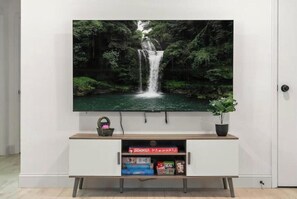 Interior - Modern Comforts (Boiling Springs)