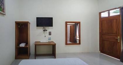 RedDoorz @ Tanakatto Homestay Waikabubak