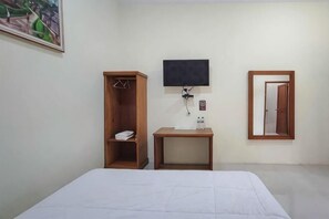 Room - RedDoorz @ Tanakatto Homestay Waikabubak (Waikabubak City)