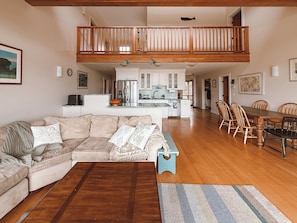 Smart TV, fireplace, table football, stereo - The Field House - Peaceful Martha’s Vineyard Escape with Serene Field Views (West Tisbury)