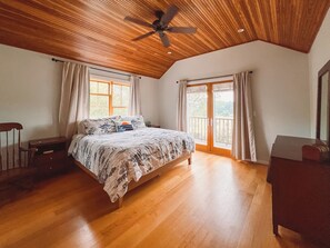 5 bedrooms, iron/ironing board, travel cot, WiFi