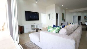 TV, offices - Jolla Excellence 3bd 2b Rosarito (Playas de Rosarito)