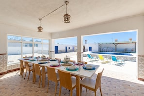In-room dining - My Privatespace by Fidalsa (Elche)