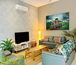 Smart TV, table tennis, books