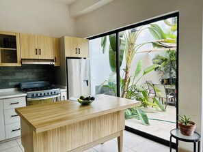 Fridge, microwave, oven, stovetop