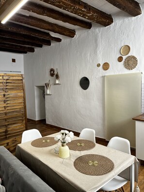 Dining - Apartamento PAT (Quesada)