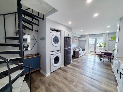Lovely Renovated 2-Level Condo + Pool + Steps to the Beach!