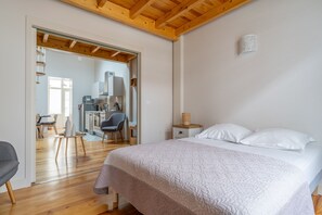 2 sovrum, strykjärn/strykbräda, gratis wi-fi och sängkläder