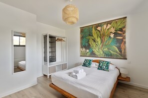 2 chambres, fer et planche à repasser, Wi-Fi gratuit, draps fournis