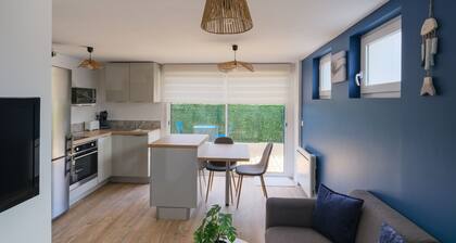 La Maritime - Vue port 50 m de la plage, de la baie