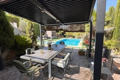 Spectacular accommodation with pool in Llíria