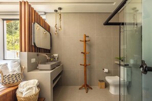 Suite – deluxe | Bad | Hårføner, håndklær, såpe og sjampo
