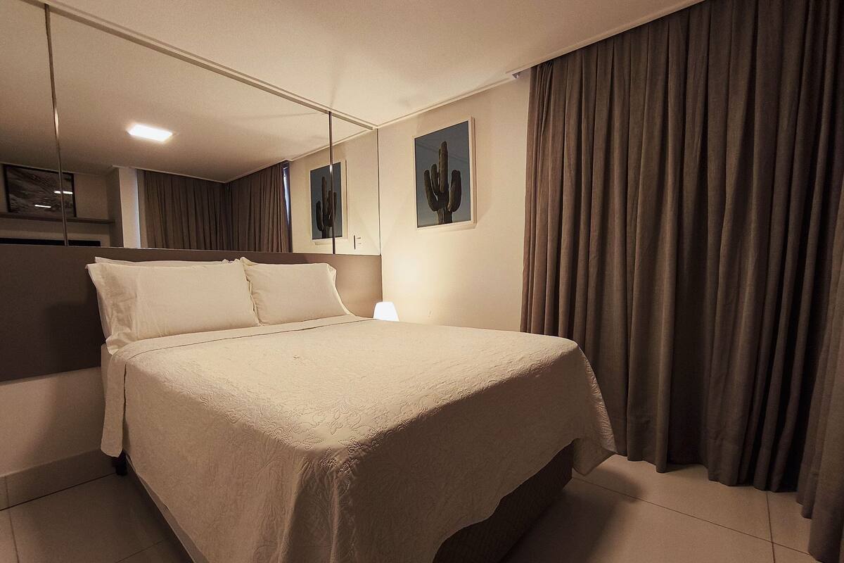Family Apartment, 2 Bedrooms | Hypo-allergenic bedding available, WiFi (free), bed sheets