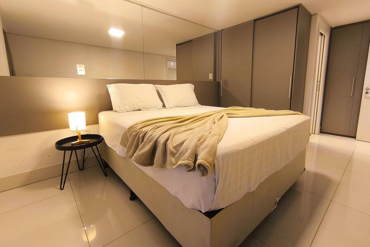 Basic Apartment | Hypo-allergenic bedding available, WiFi (free), bed sheets