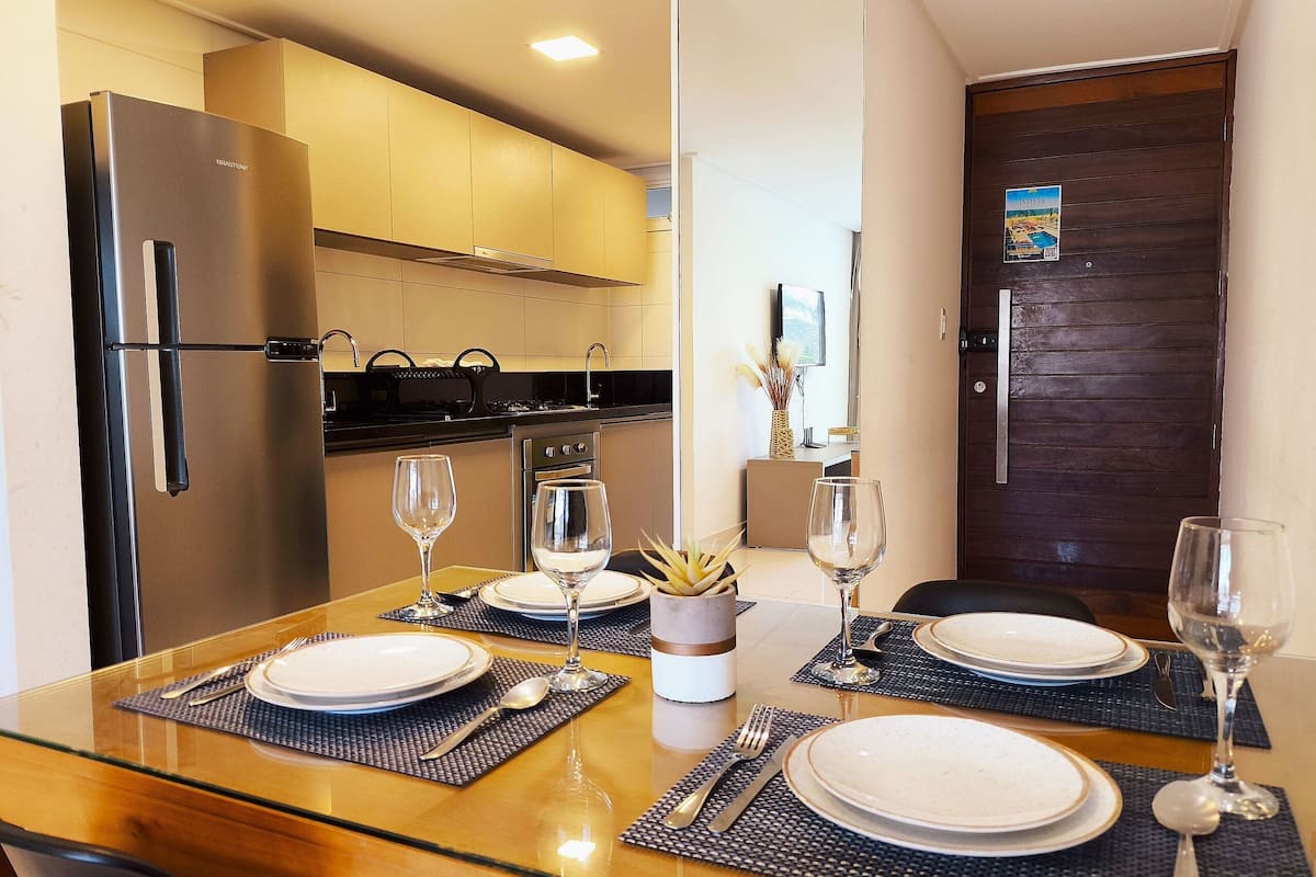 LÀgenhet Basic | Eget kök | KylskÄp, mikrovÄgsugn, kaffe- och tebryggare och grytor/köksredskap