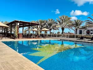 Outdoor pool, a heated pool