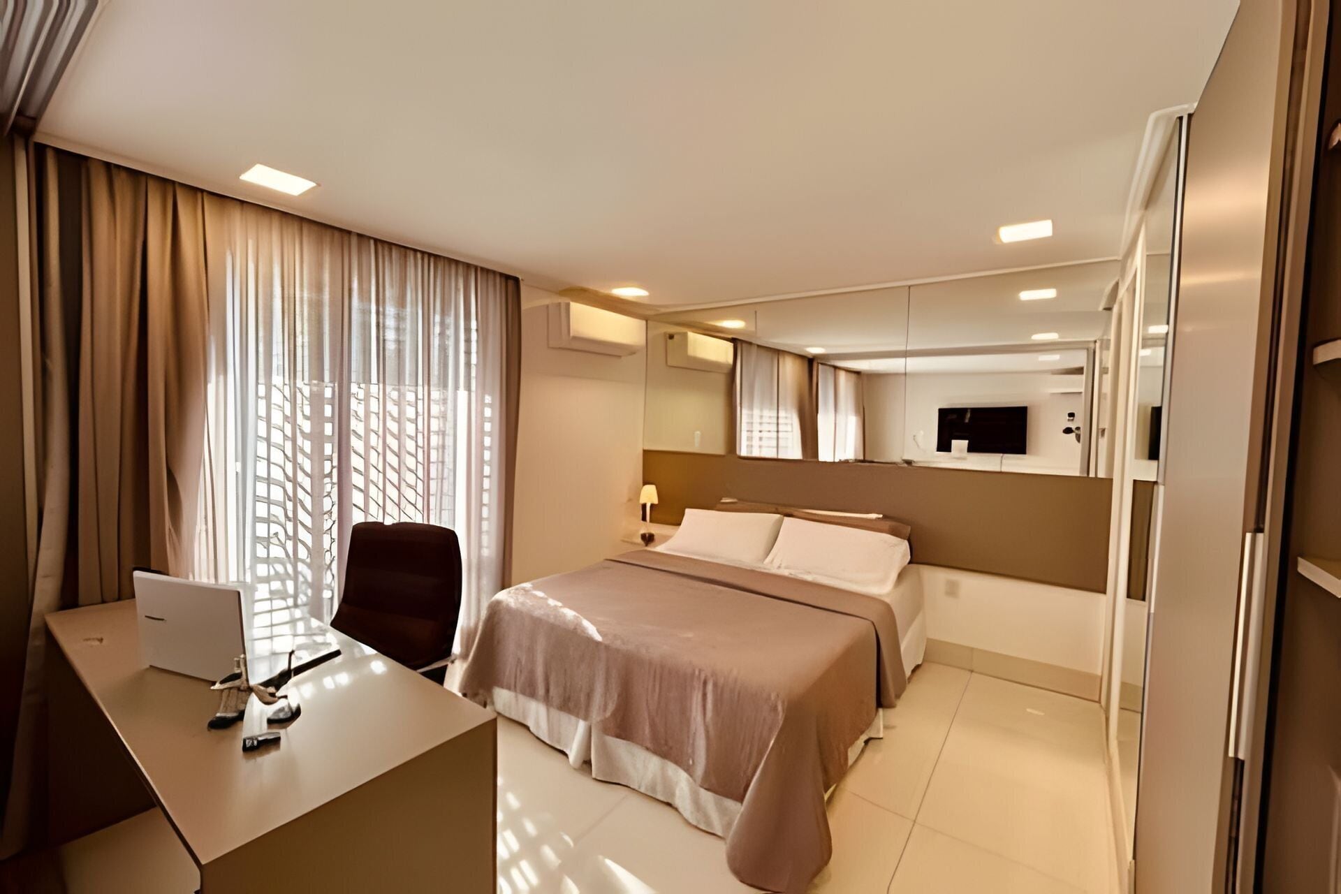 Apartamento luxo, 1 quarto | Roupas de cama antialérgicas, Wi-Fi de cortesia, roupa de cama