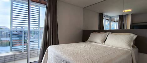 Family Apartment | Hypo-allergenic bedding available, WiFi (free), bed sheets