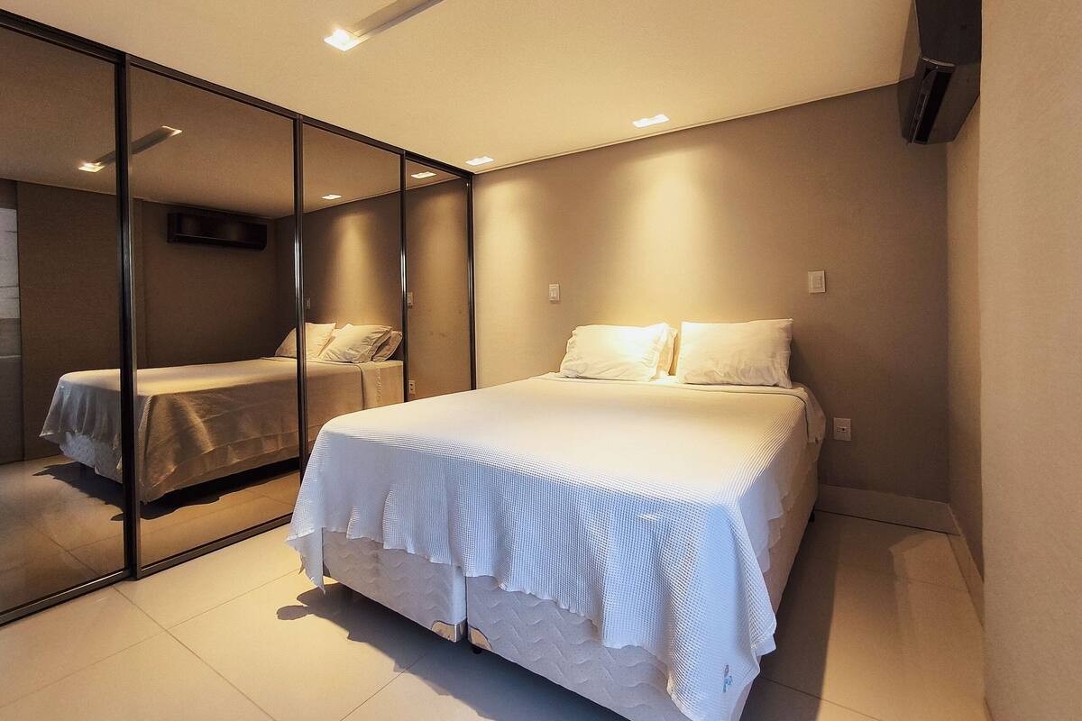 Basic Apartment | Hypo-allergenic bedding available, WiFi (free), bed sheets
