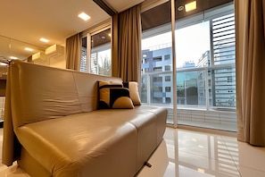Basic Apartment | Interior